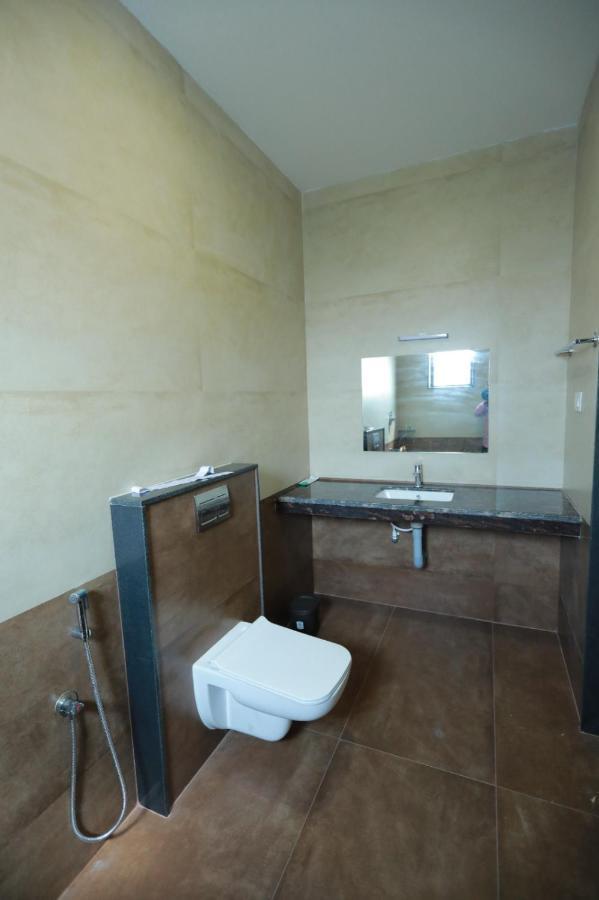 Hotel Ashok Palace Karūr Kültér fotó